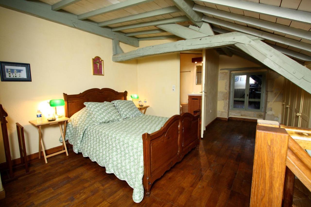 Bed and Breakfast Manoir Du Bois Noblet Louerre Exterior foto